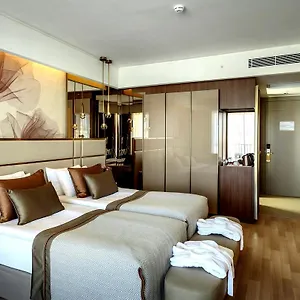 Standard Double or Twin Room Balcony